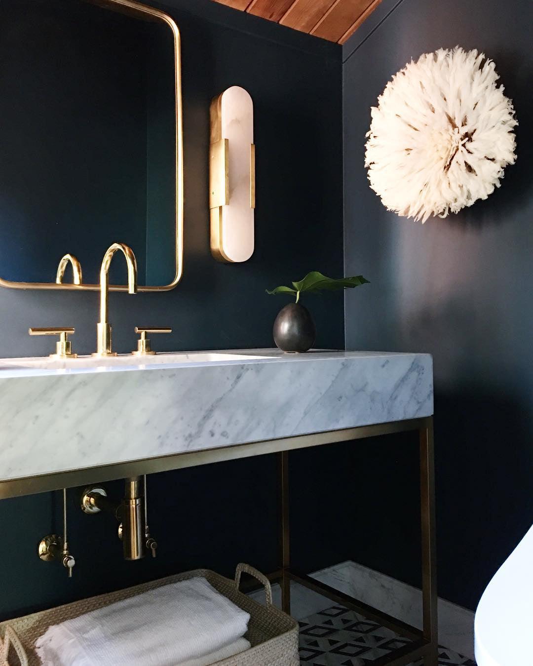 Langlebige Alabaster-Wandlampe Mit Modernem Look