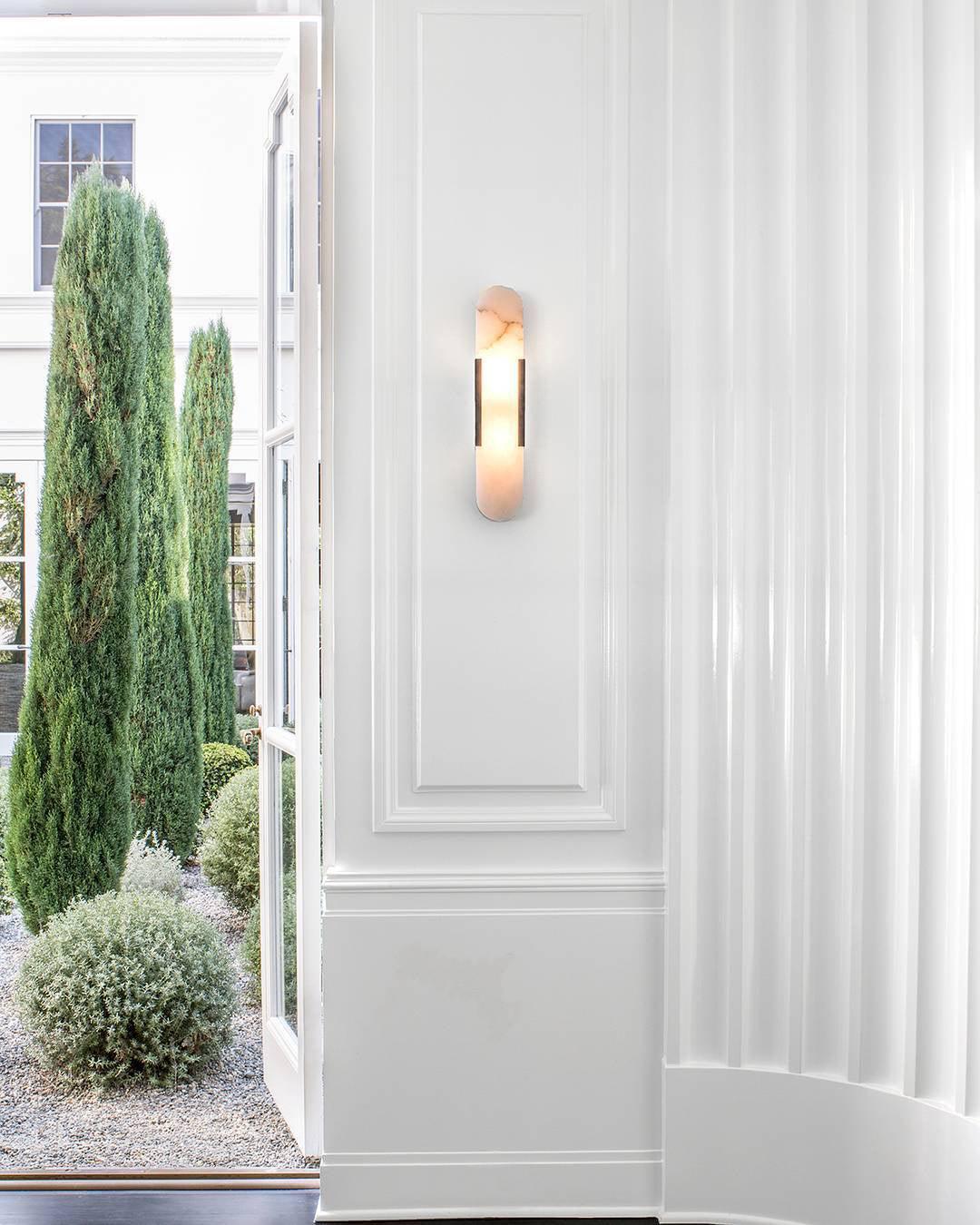 Langlebige Alabaster-Wandlampe Mit Modernem Look