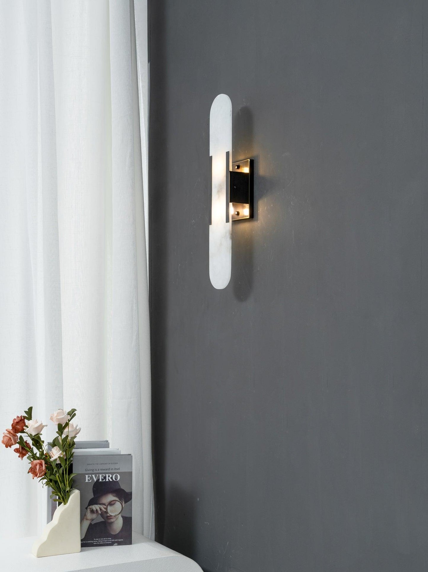 Langlebige Alabaster-Wandlampe Mit Modernem Look