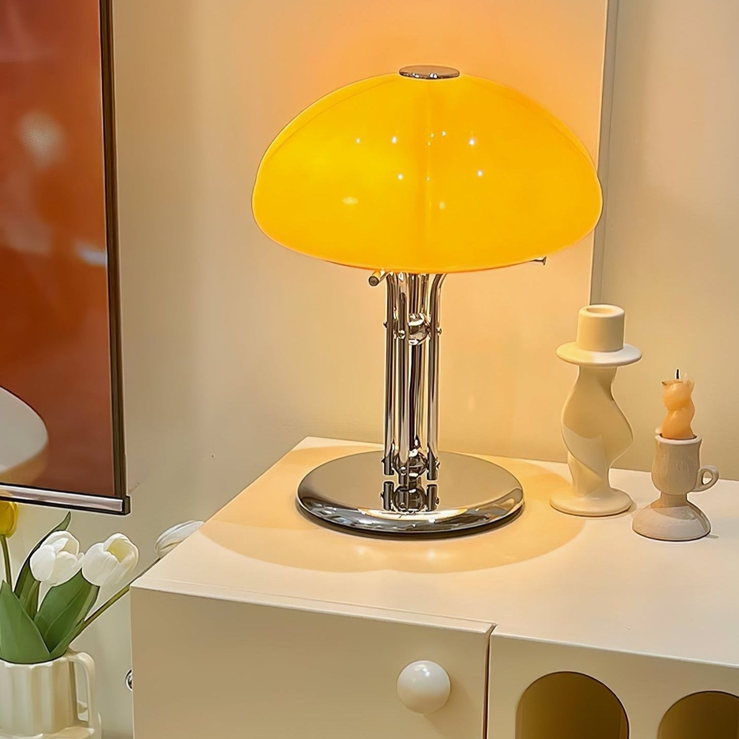 Moderne Bauhaus Tischlampe in Pilzform