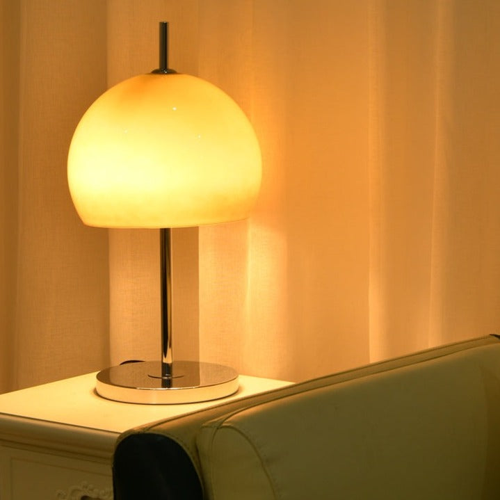 Moderne Bauhaus Tischlampe in Pilzform