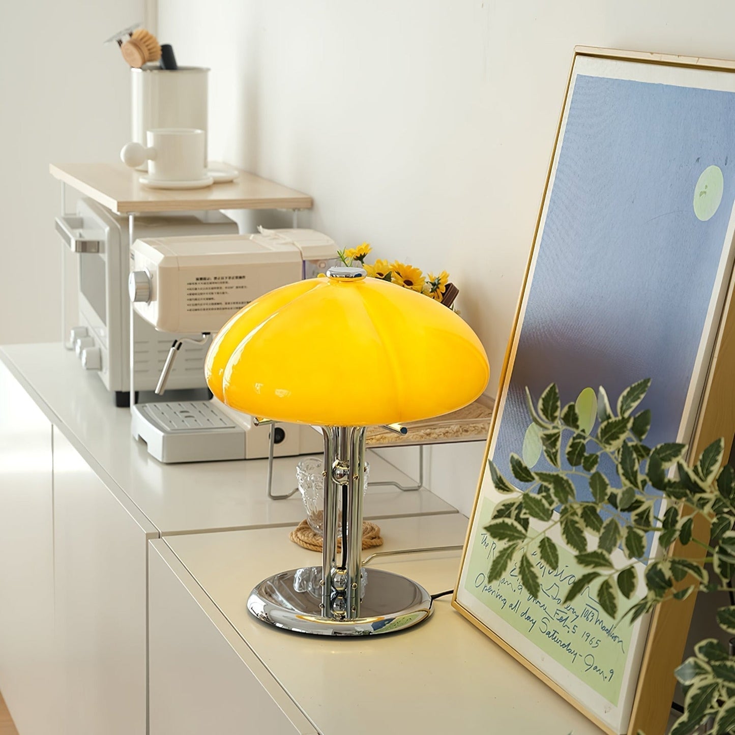 Moderne Bauhaus Tischlampe in Pilzform