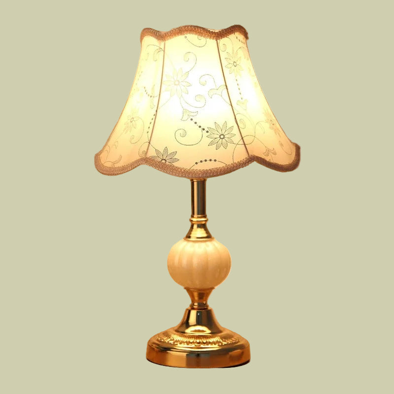 Glas-Eisen Kunst Tischlampe im Nordic Stil