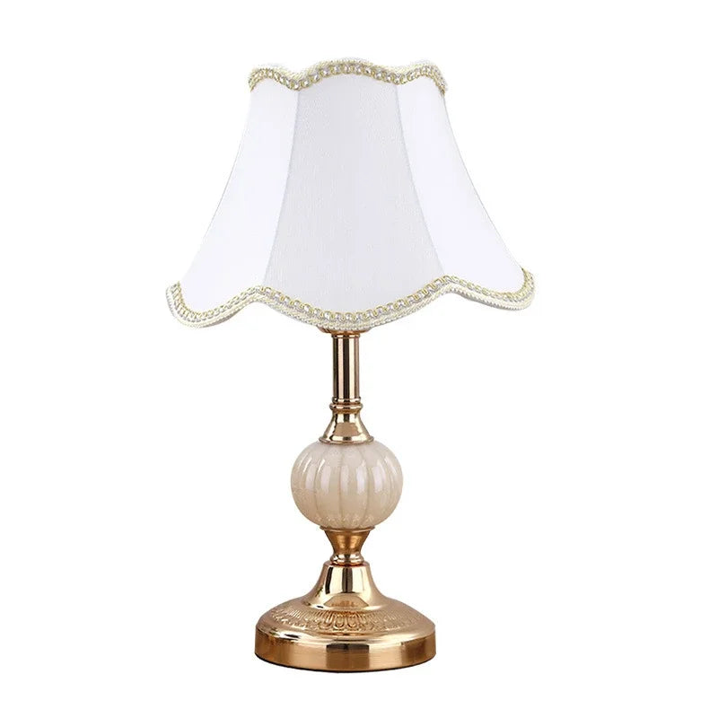 Glas-Eisen Kunst Tischlampe im Nordic Stil