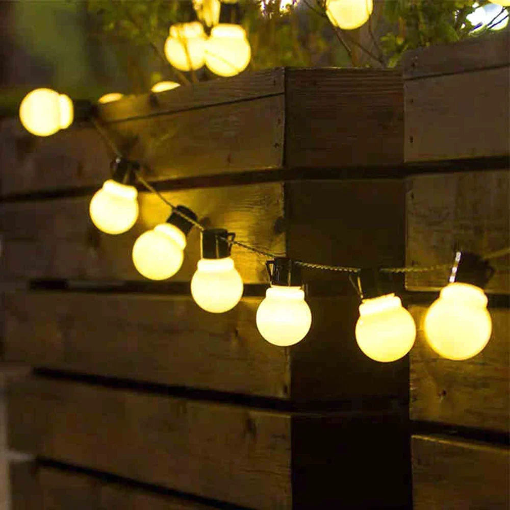Solar-Festoon-Lichterkette für Draußen – Warmweiß