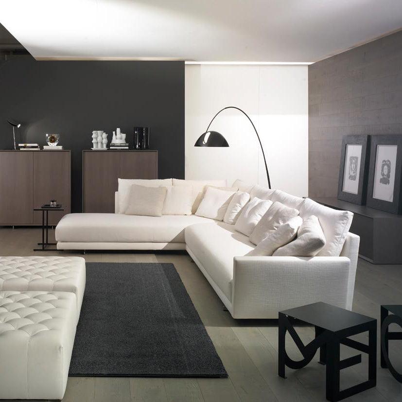 Geschwungene LED Stehlampe im Arc-Stil für Stimmungsvolle Beleuchtung