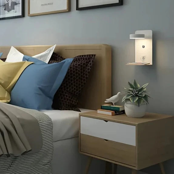 Wandleuchte mit Ladestation zur Wandmontage