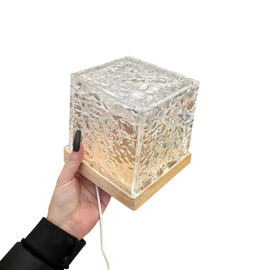 Stilvolle Tischleuchte Qrismora