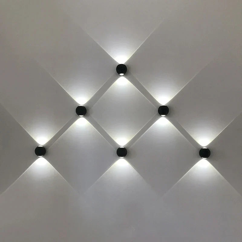 Aluminium Wandleuchte in Kugelform – Modernes Design