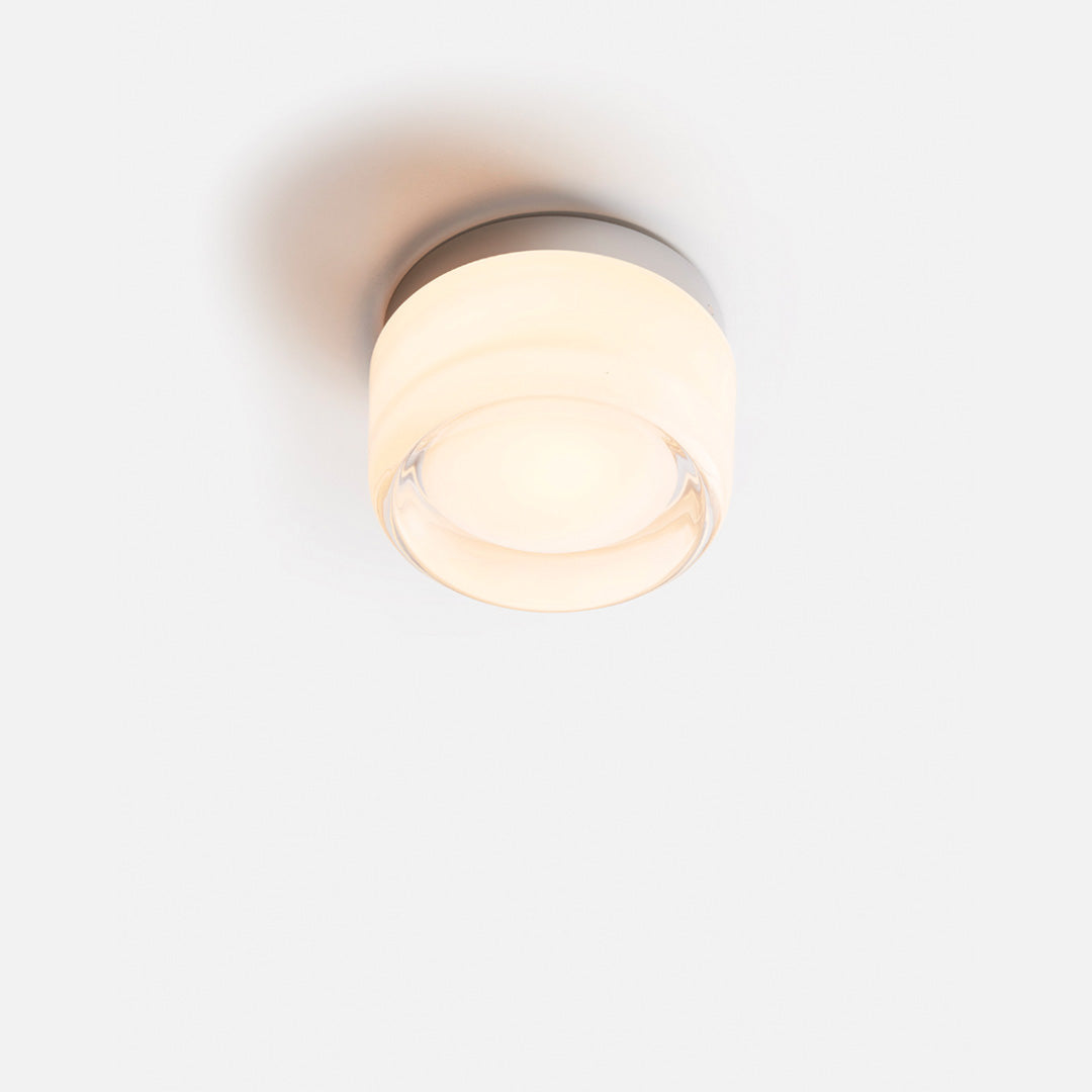 LED-Wandleuchte mit sanfter Form im minimalistischen Stil