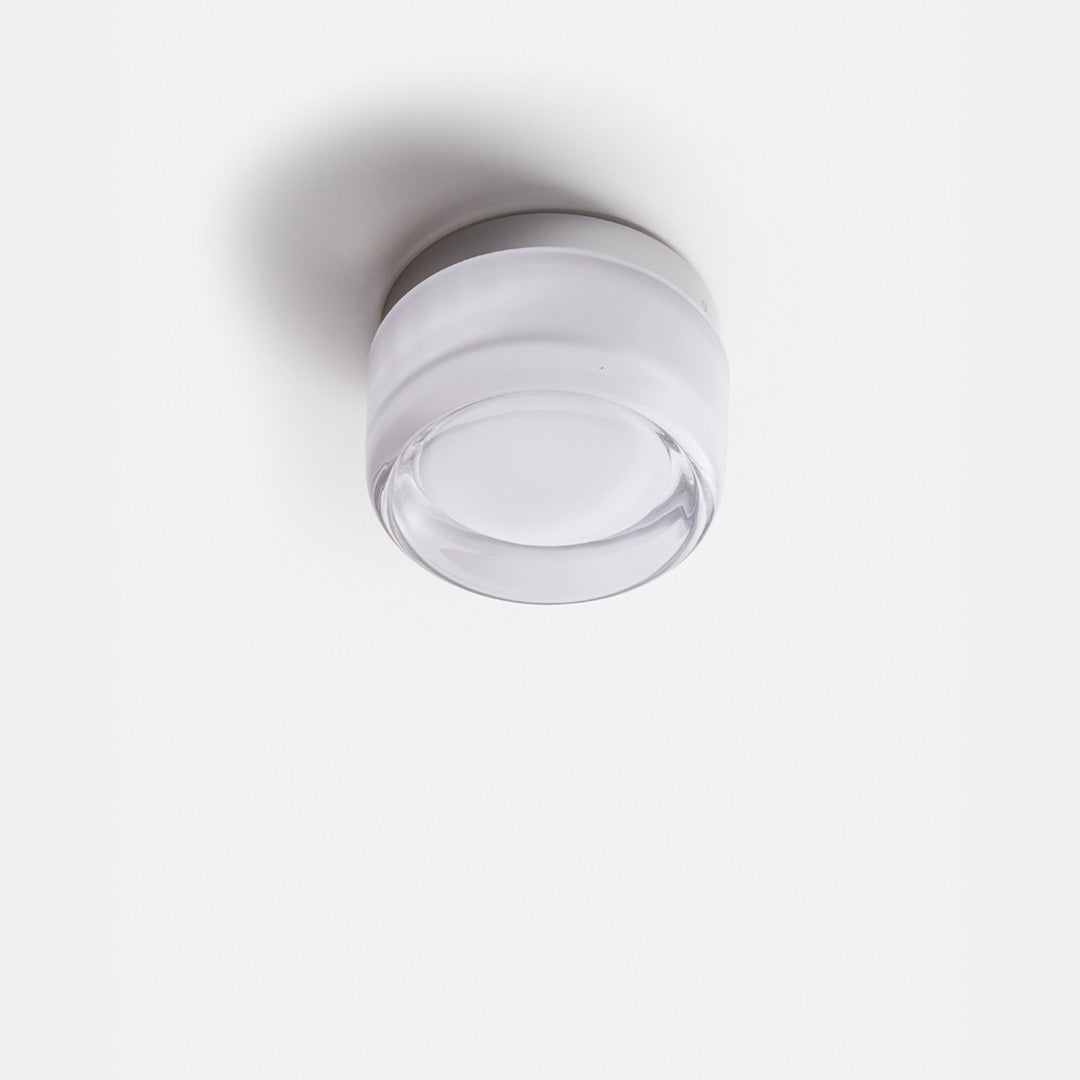 LED-Wandleuchte mit sanfter Form im minimalistischen Stil