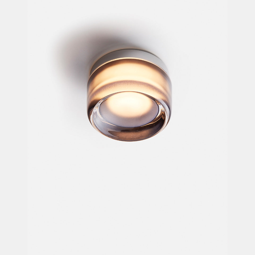LED-Wandleuchte mit sanfter Form im minimalistischen Stil
