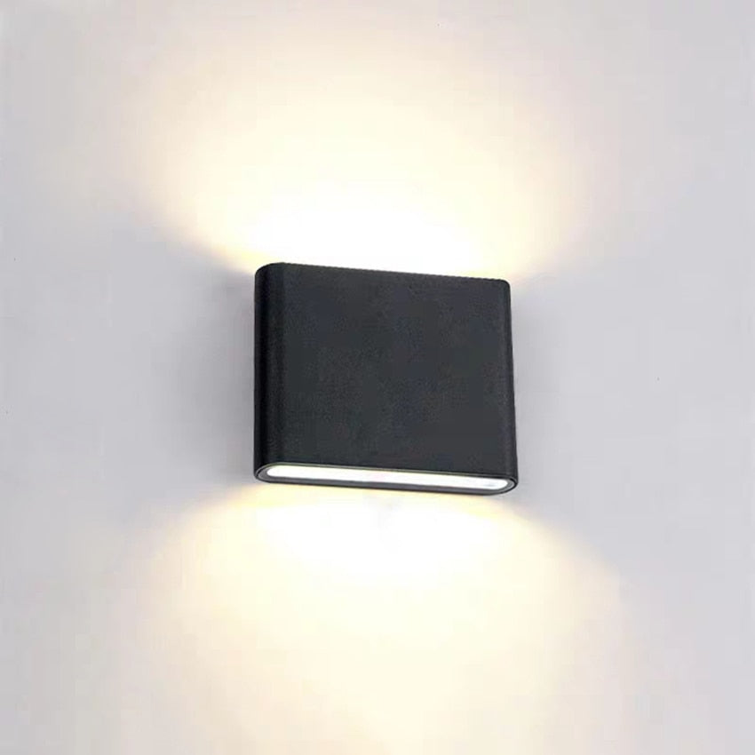 Außenbeleuchtung mit LED-Wandlampe – Aufwärts- und Abwärtslicht