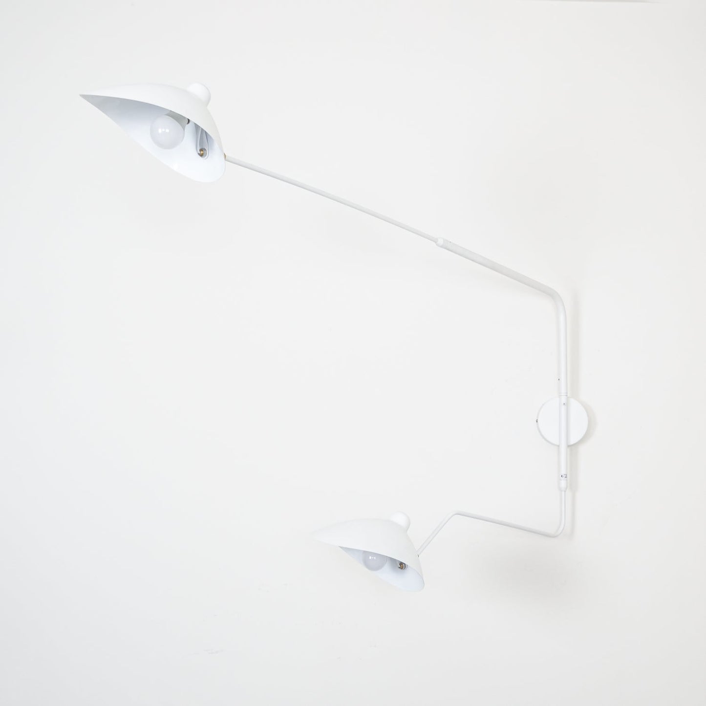Minimalistische Verstellbare Wandleuchte mit Schwenkarm