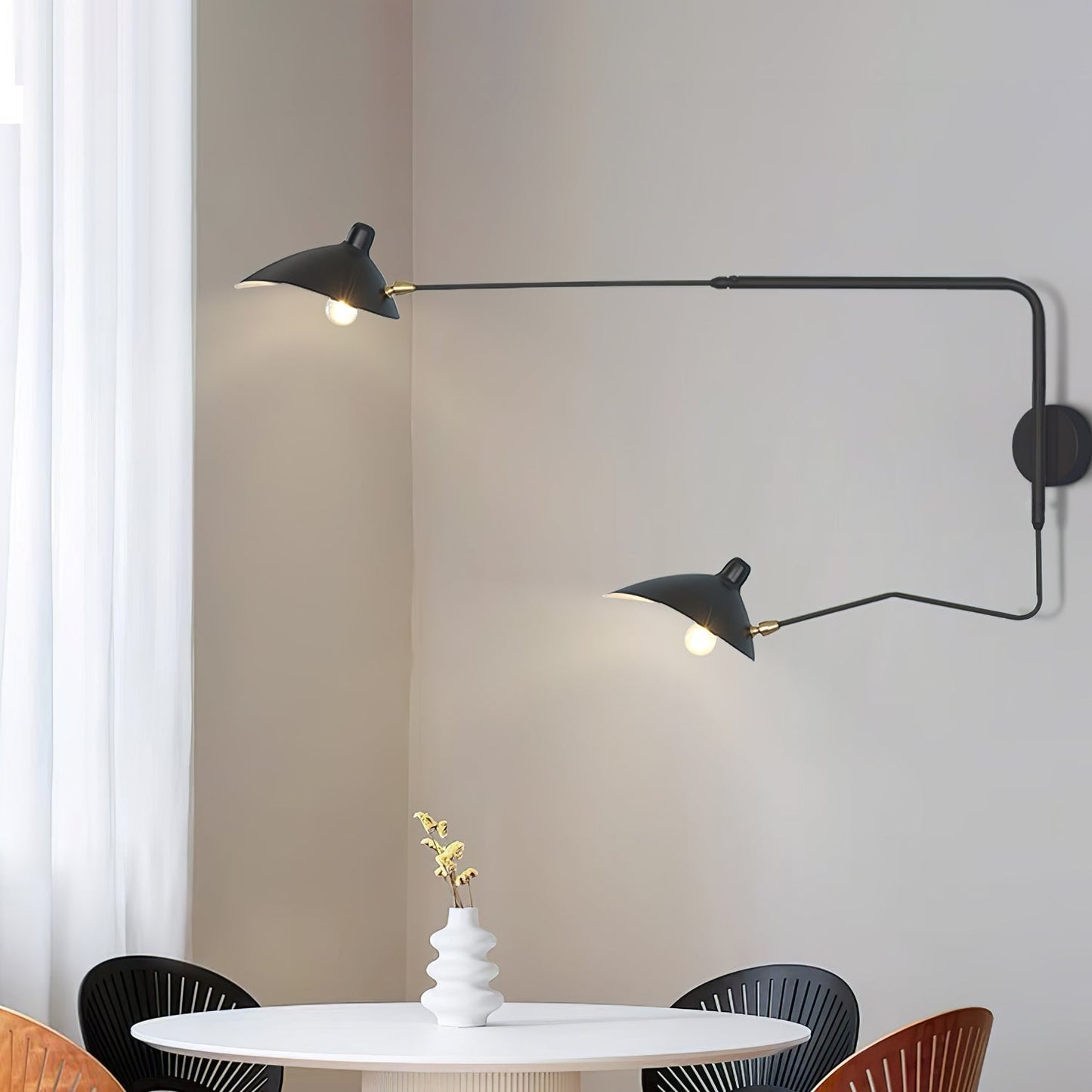 Minimalistische Verstellbare Wandleuchte mit Schwenkarm