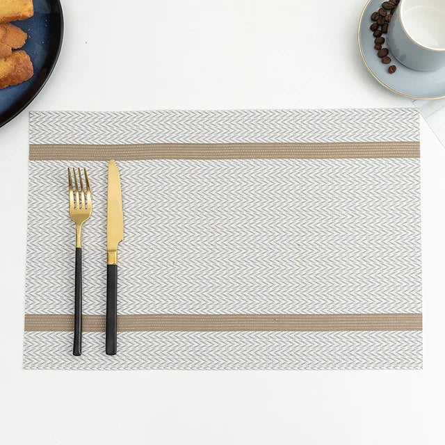 Schickes und funktionales Platzdeckchen-Set
