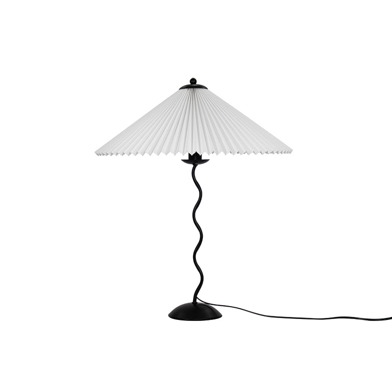 Tischlampe mit Plissiertem Stoffschirm