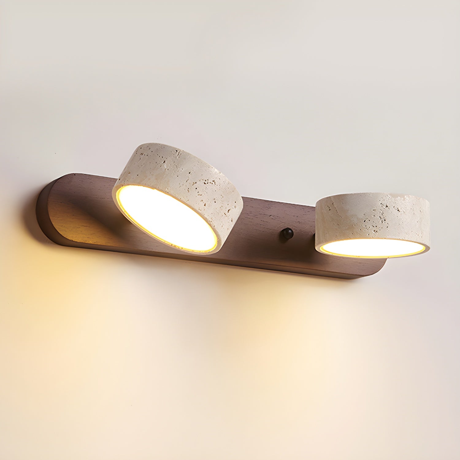 Duo Wandlampe aus Travertin mit Halterung – Stilvolle Lichtquelle