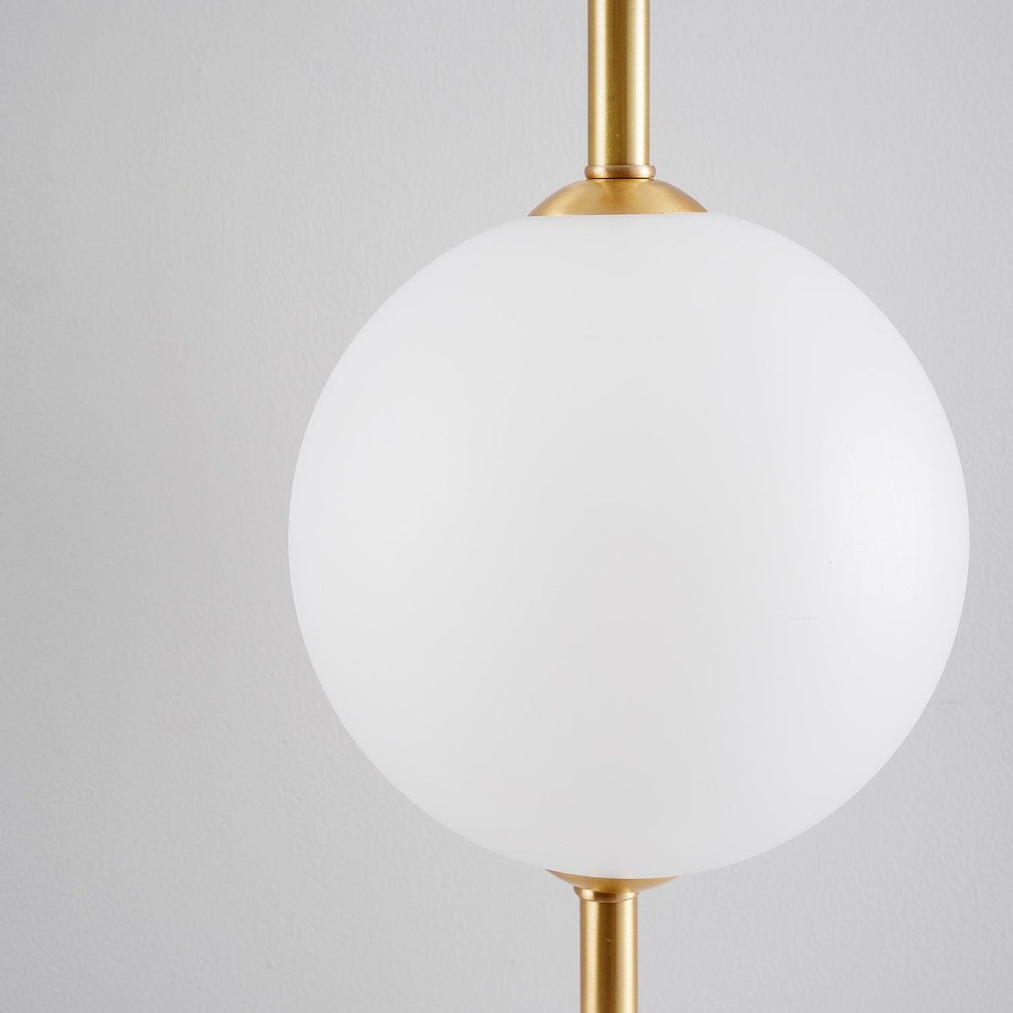 Globe-Wandlampe – Vertikale Ausrichtung