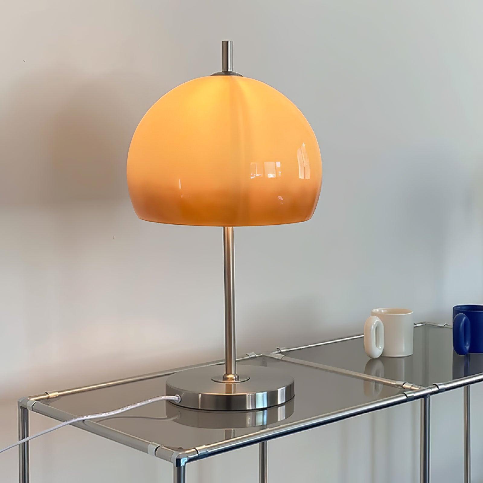 Moderne Bauhaus Tischlampe in Pilzform