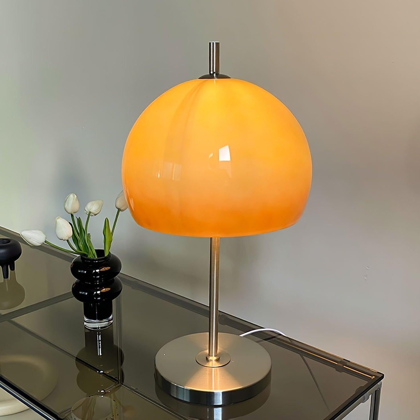 Moderne Bauhaus Tischlampe in Pilzform