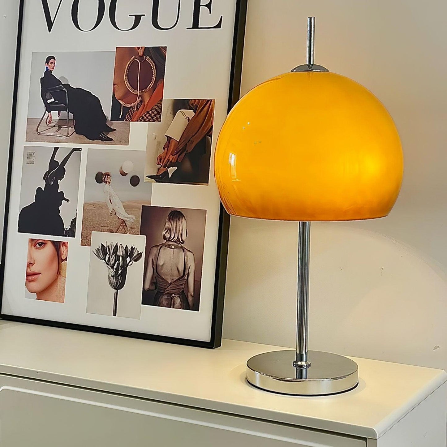 Moderne Bauhaus Tischlampe in Pilzform