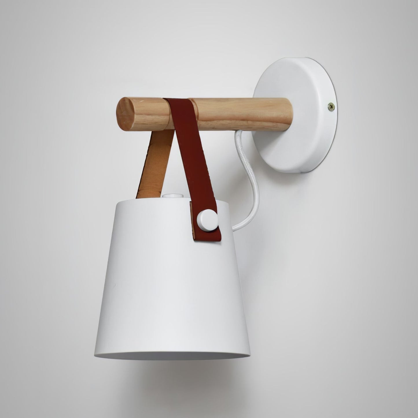Minimalistische Holz-Wandleuchte kegelförmig