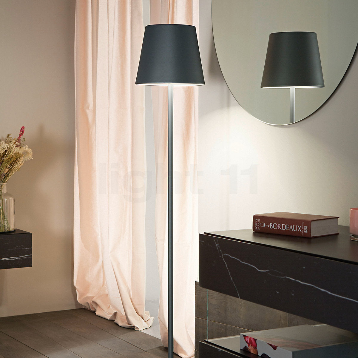 Wiederaufladbare LED Stehlampe – Modernes Design Ohne Kabel