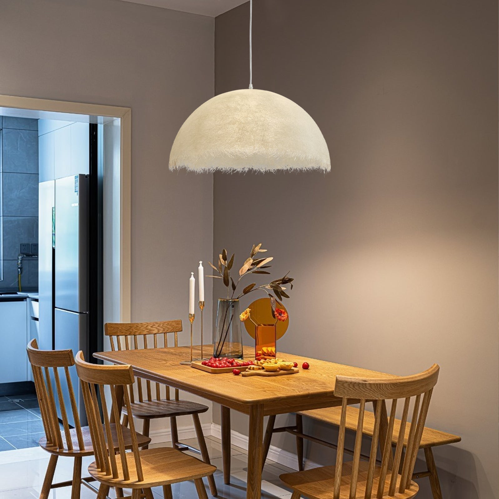 Federleichte Pendelleuchte – Weiße Kuppelform Deckenlampe