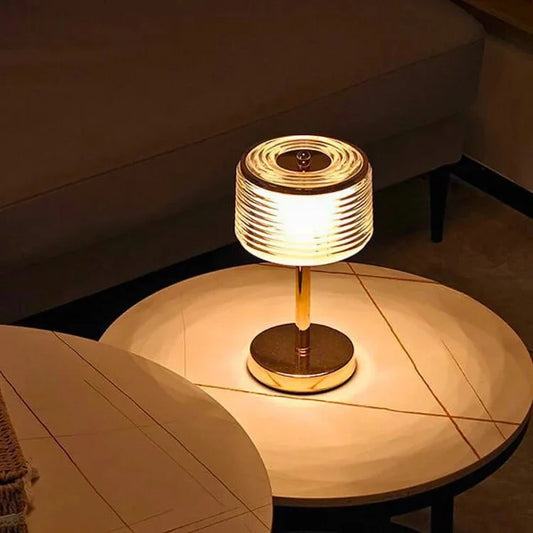 Runde LED-Tischlampe im Ring-Design