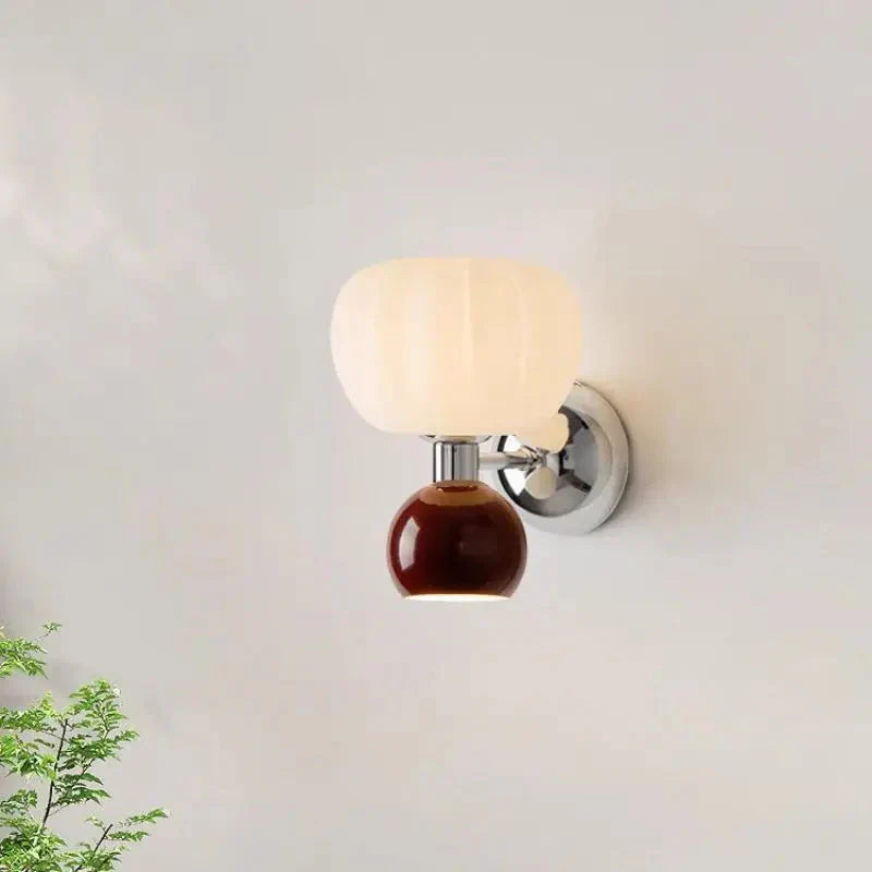 Bauhaus Wandlampe – Cremefarbene LED-Leuchte