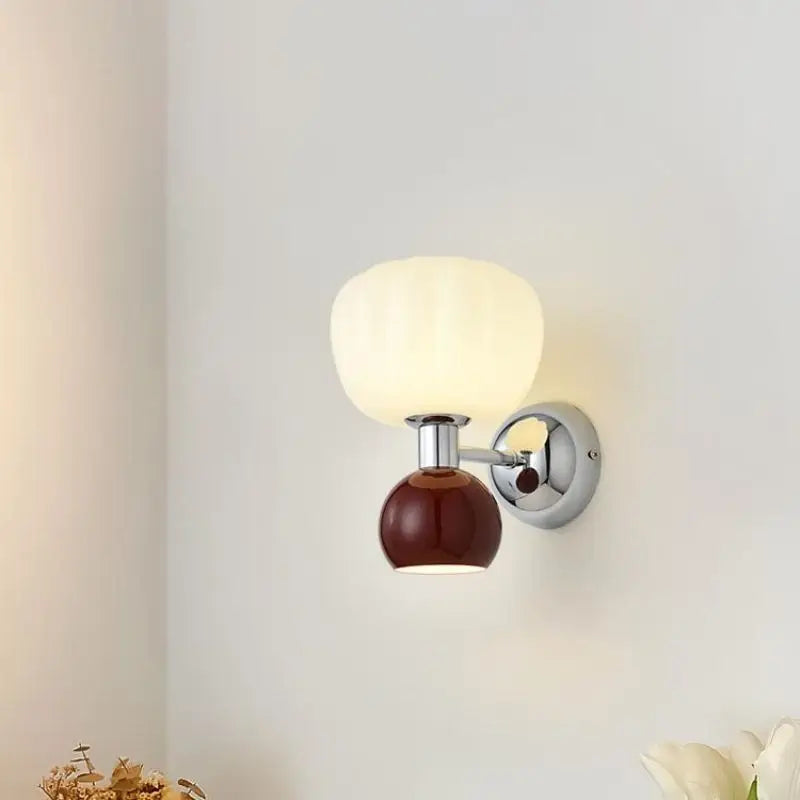 Bauhaus Wandlampe – Cremefarbene LED-Leuchte