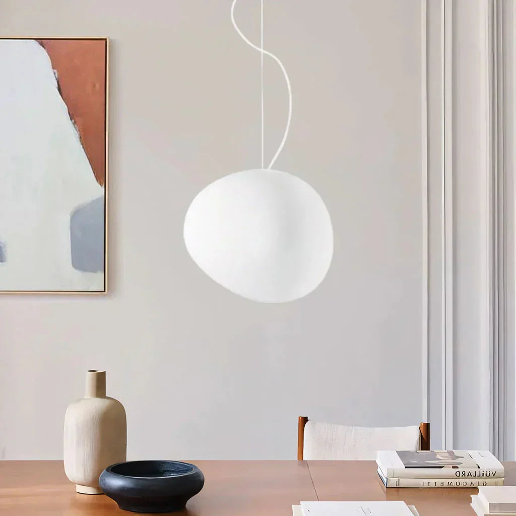 Minimalistische Weiße Kieselstein Pendelleuchte | Sanftes Licht