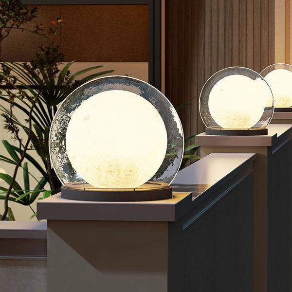 Moderne Solar-Säulenleuchte | Monddesign