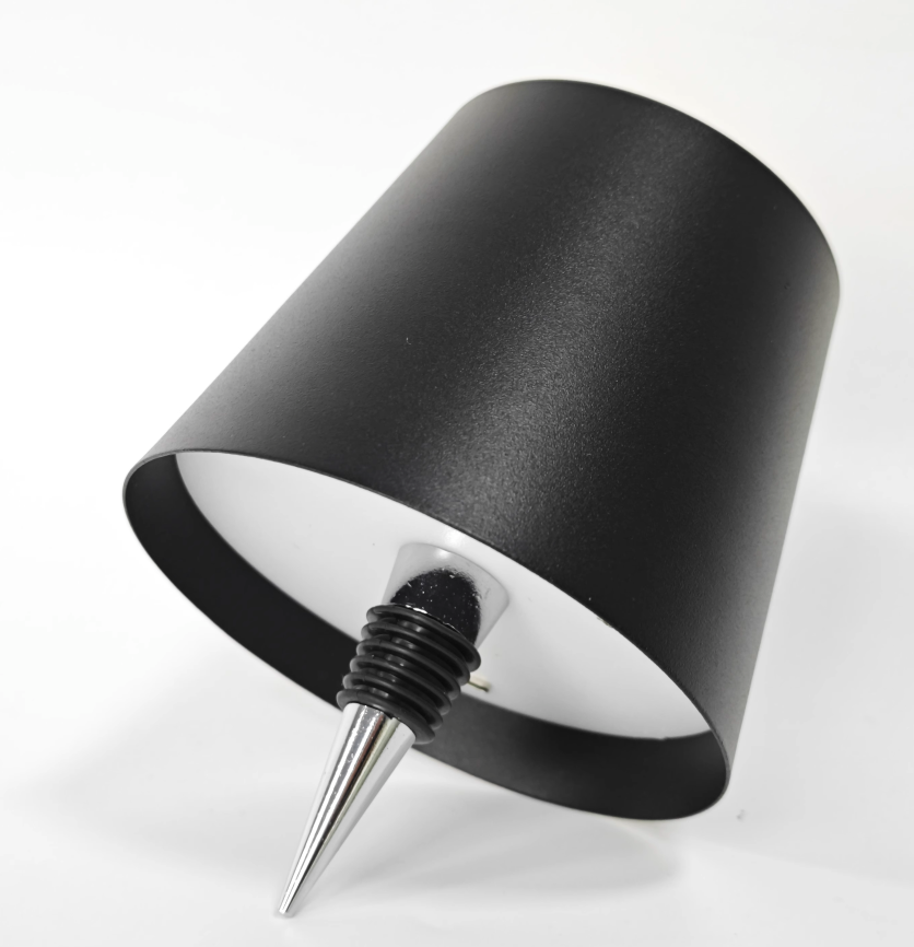 Wiederaufladbare Weinflaschen-Tischlampe