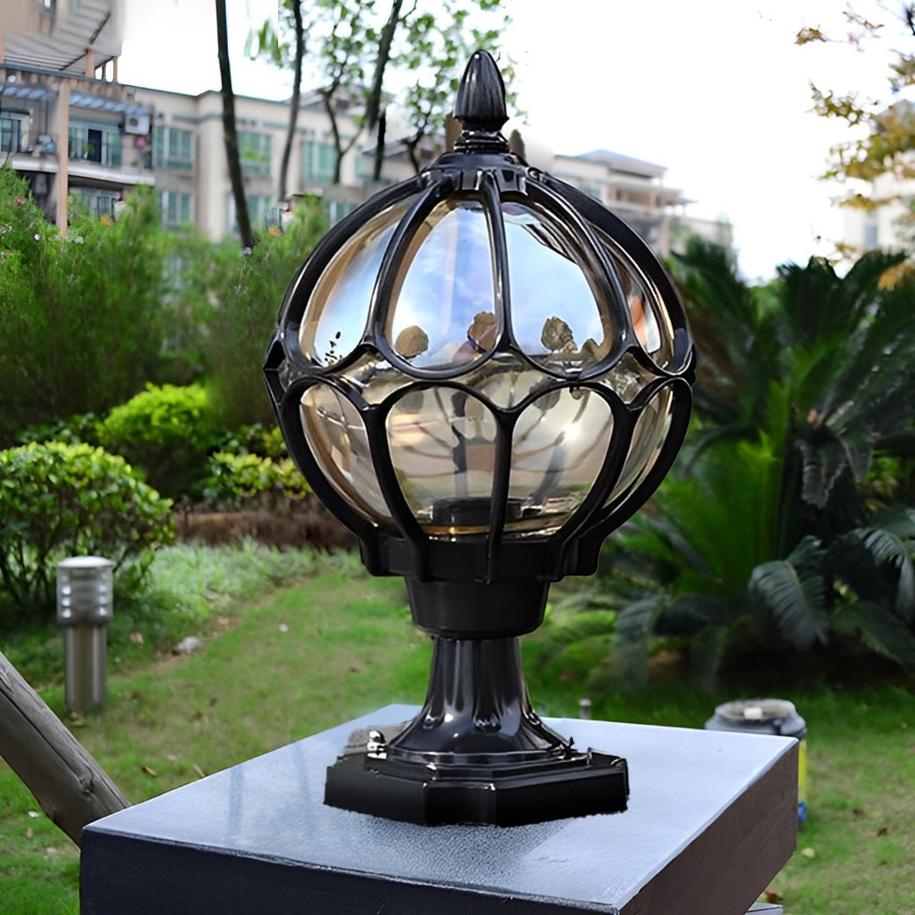 Vintage Außenpfostenlampe mit Rundem Glaslicht