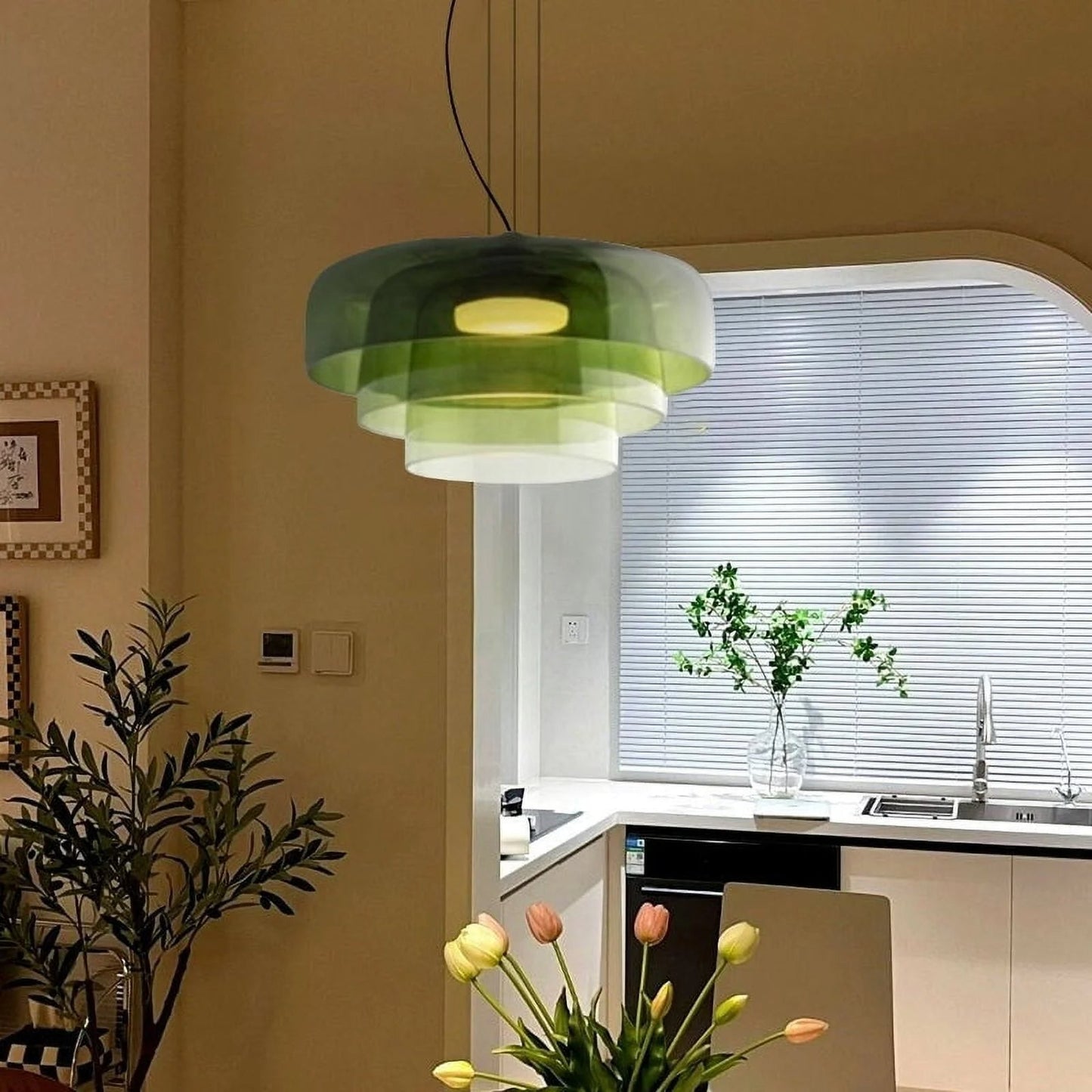 Hängelampe im skandinavischen Stil aus Milchglas