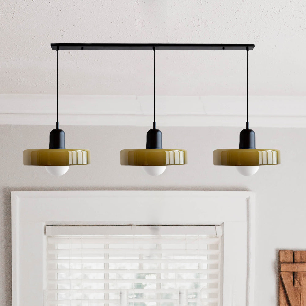 Moderne Bauhaus-Pendelleuchte mit 3 Köpfen und leuchtenden Glasschirmen