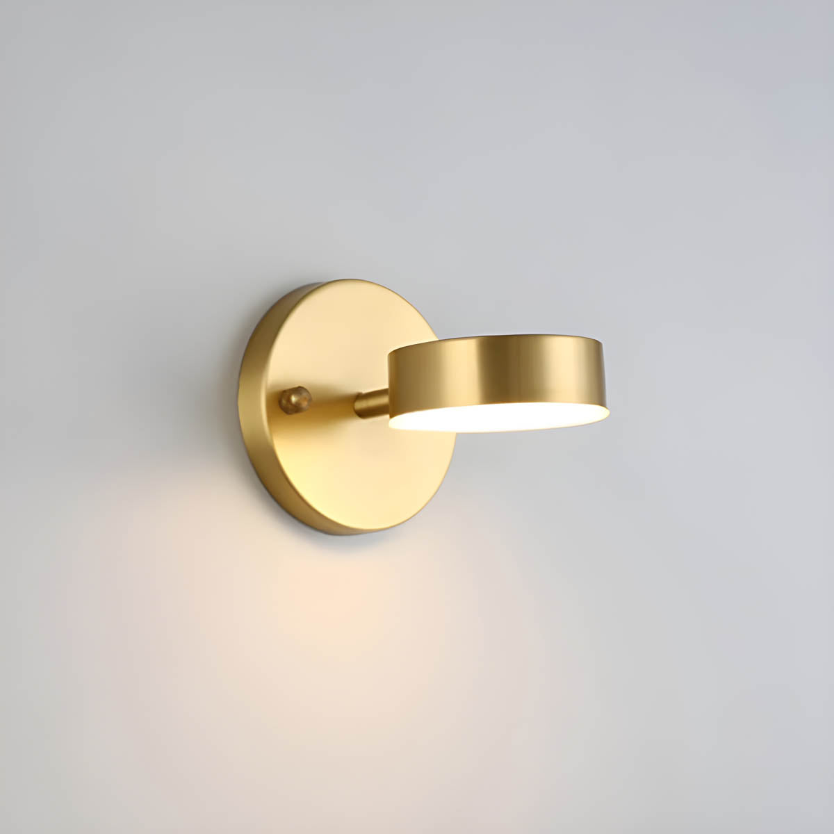 Kupfer-Wandleuchte im Nordic-Design