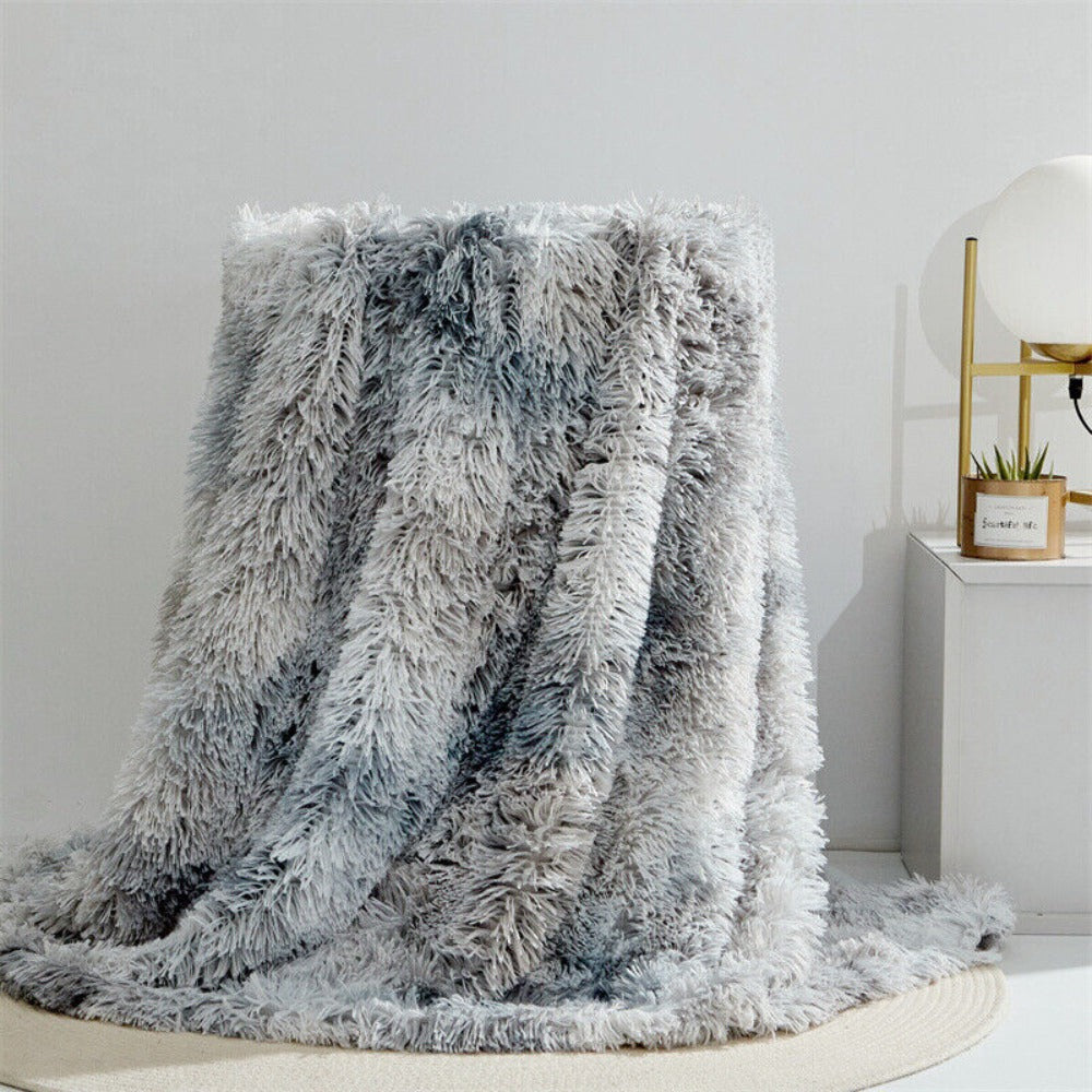Fuzzy Decke aus Kunstfell – Superweich & Dekorativ