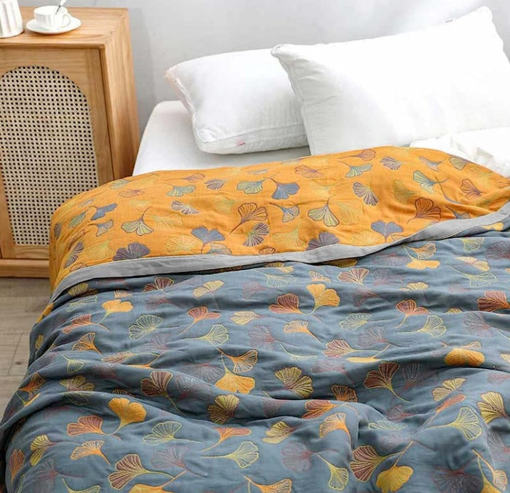 Kuschelige Decke mit Elegantem Ginkgo-Blatt Muster