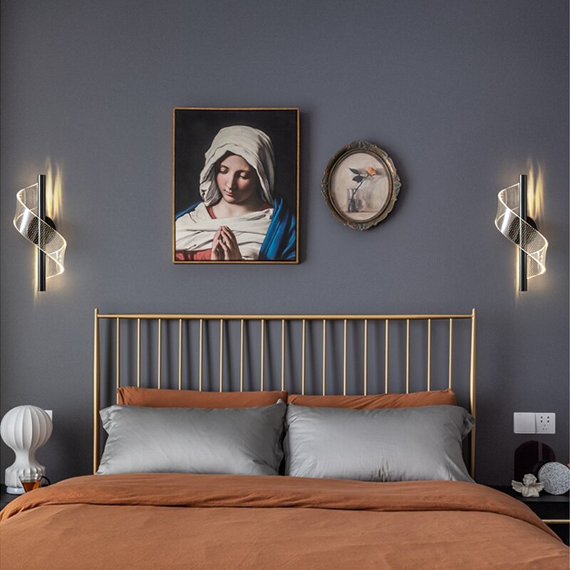 Glas-Wandleuchte mit traditionellem Kerzenhalter-Design