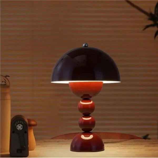 Helle Nordische Blütenknospenlampe
