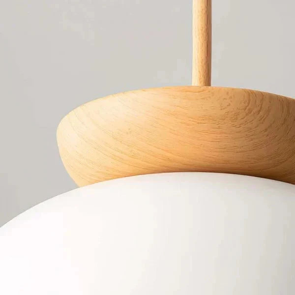 Halbrunde Holz-Hängelampe im Skandinavischen Design