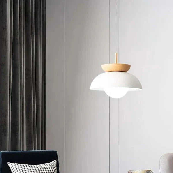 Halbrunde Holz-Hängelampe im Skandinavischen Design