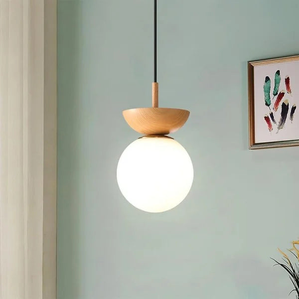 Halbrunde Holz-Hängelampe im Skandinavischen Design