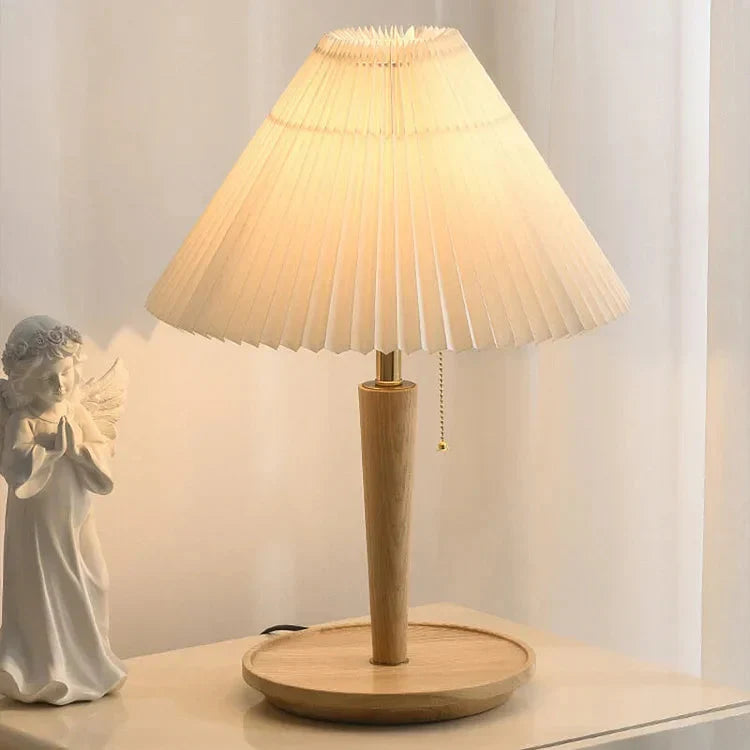 Plissierte Holz-Tischlampe im Vintage-Stil