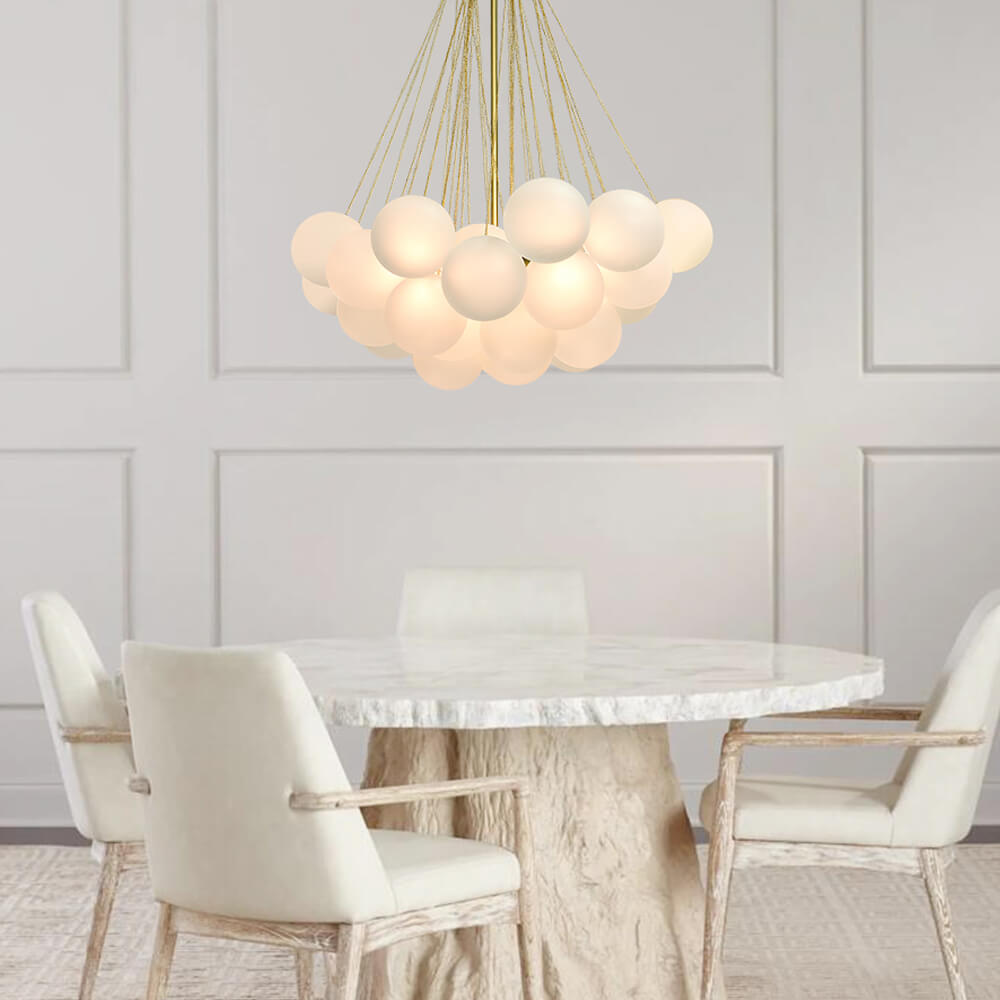 Zeitgenössischer Hängender Kronleuchter Mit Glaskugel-Design