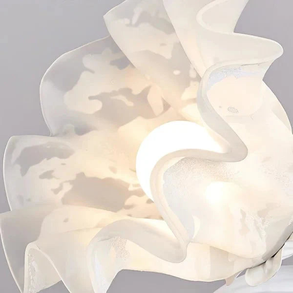 Romantische Vintage-Blumen-Tischlampe – Nostalgische Beleuchtung für gemütliche Räume