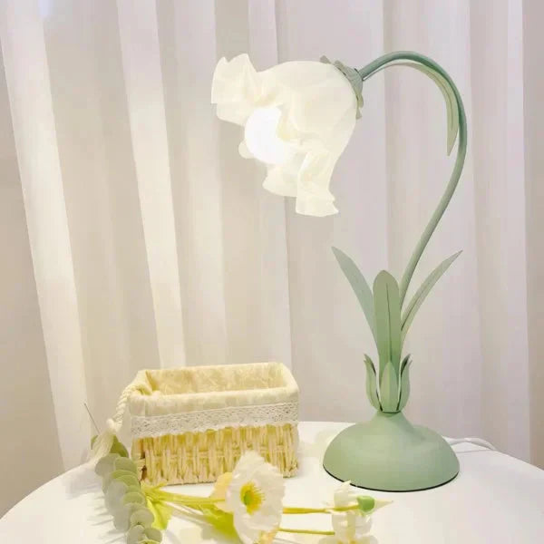 Romantische Vintage-Blumen-Tischlampe – Nostalgische Beleuchtung für gemütliche Räume